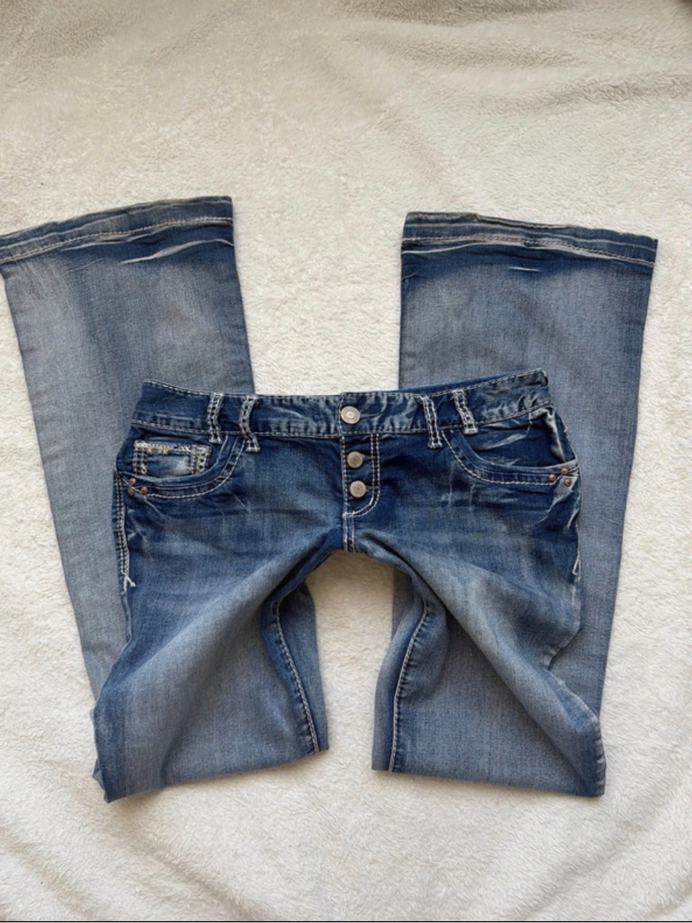Gorgeous Y2k Maurices Low rise bootcut jeans
